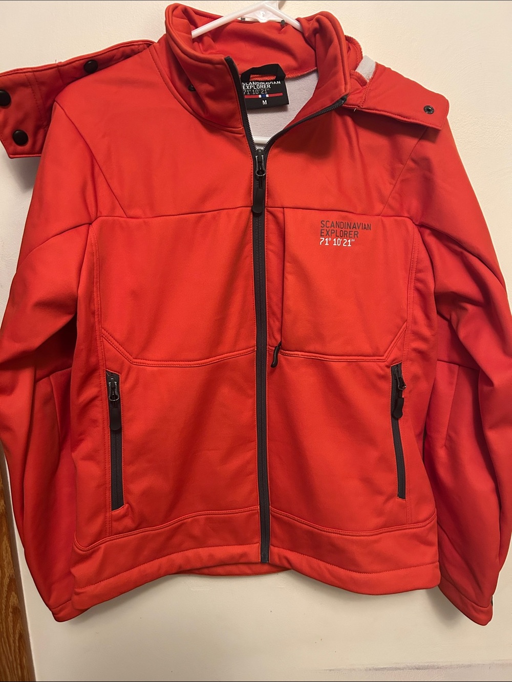 Scandinavian Explorer 71 - 10’ 21” fleece lined soft shell jacket !!